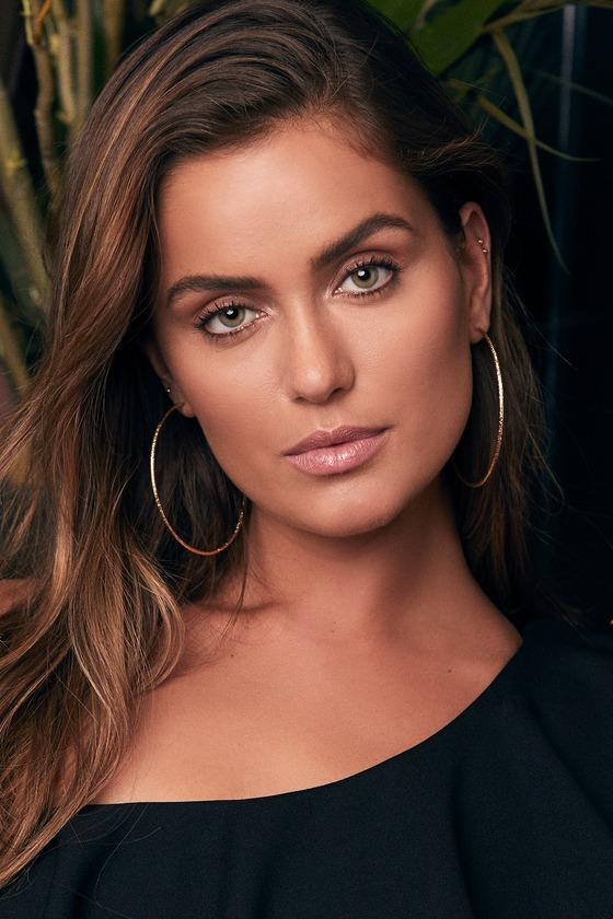 Lulus - What A Dreamer Hammered Gold Hoop Earrings