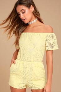 Bb Dakota Haidyn Pale Yellow Lace Off-the-shoulder Romper