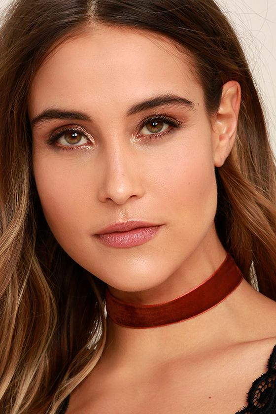 Vanessa Mooney | Marla Rust Orange Velvet Choker Necklace | Lulus
