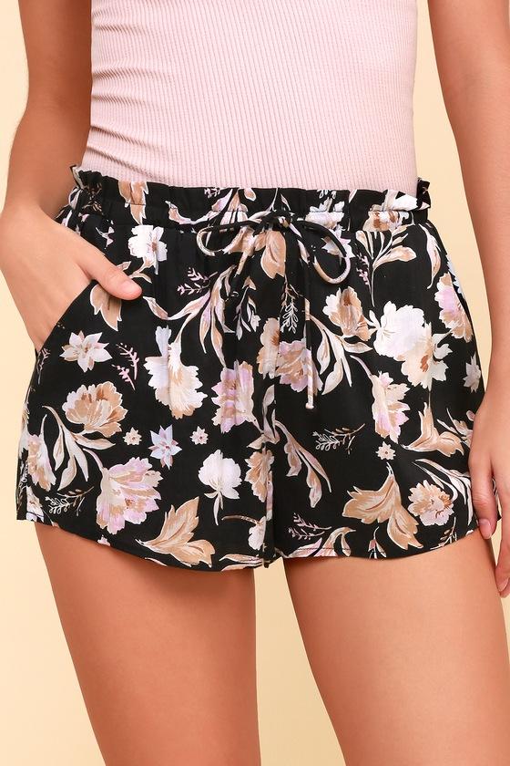 Amuse Society Check Me Out Black Floral Print Shorts | Lulus