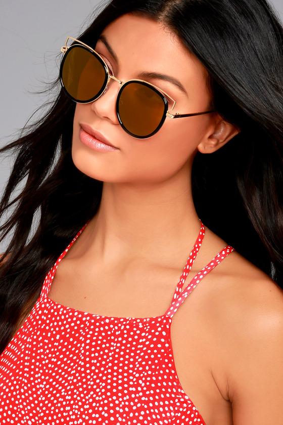Lulus | French Riviera Gold And Black Mirrored Sunglasses