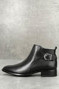 Steve Madden Clio Black Leather Ankle Booties