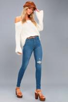 Levi's | Mile High Super Skinny Medium Wash Distressed Jeans | Size 27 | Blue | Lulus