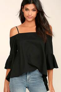 Aakaa Socialite Black Long Sleeve Top