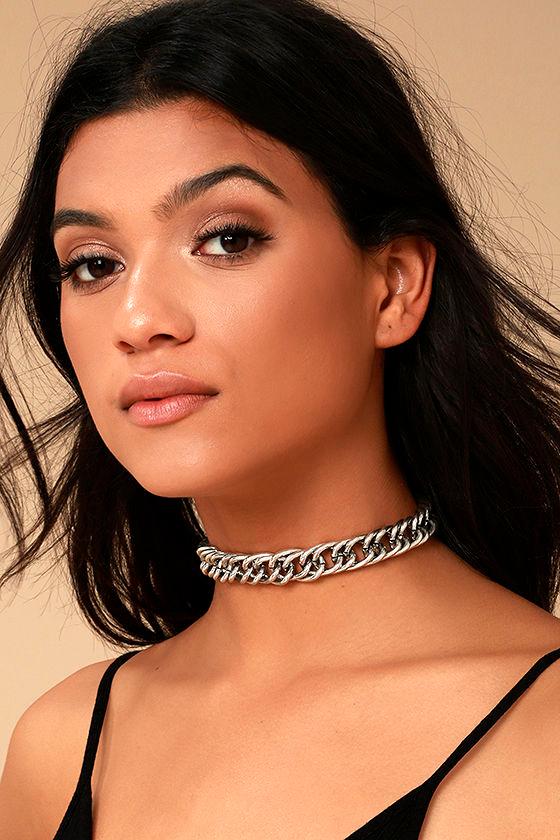 Lulus | Chain Letter Silver Choker Necklace