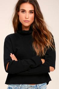 Rd International Play Along Black Cropped Turtleneck Sweatshirt