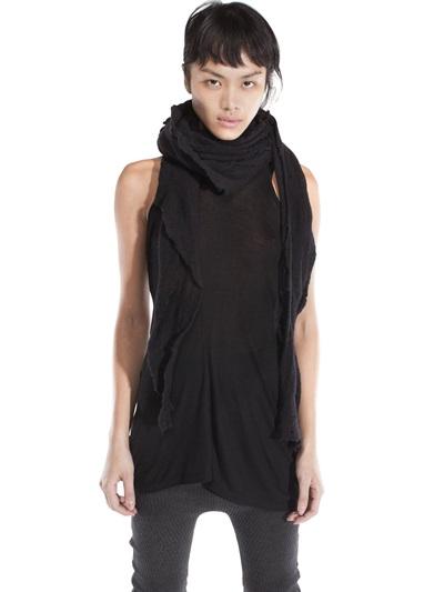 Demobaza Raw Wool Knit Scarf