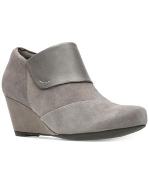 Clarks Women's Flores Dahlia Shooties Women's Shoes