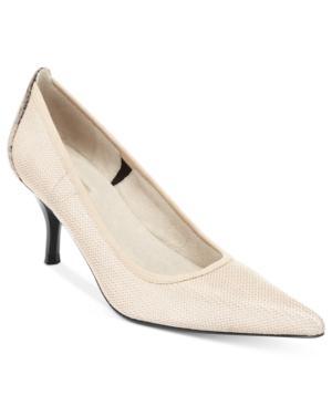 Tahari Dottie Pumps Women's Shoes