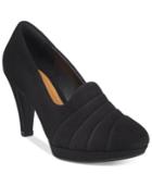 Clarks Women's Narine Flora Suede Pumps Women's Shoes