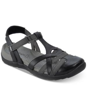 Bare Traps Fifer Rebound Technology Flat Sandals Women's Shoes