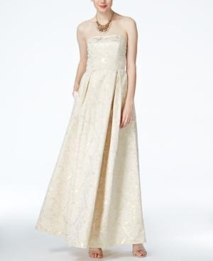 B Darlin Juniors' Pleated Floral-print Gown