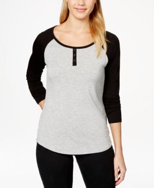 Hippie Rose Juniors' Contrast Raglan-sleeve Faux-henley Top