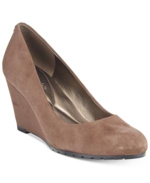 Easy Spirit Claudia Wedge Pumps Women's Shoes