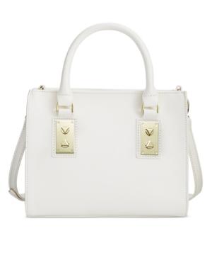 Danielle Nicole Fiona Satchel