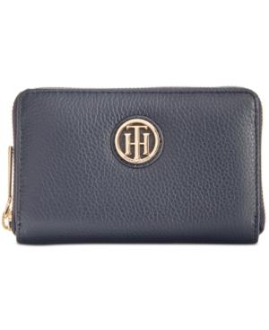 Tommy Hilfiger Th Serif Signature Medium Zip-around Wallet