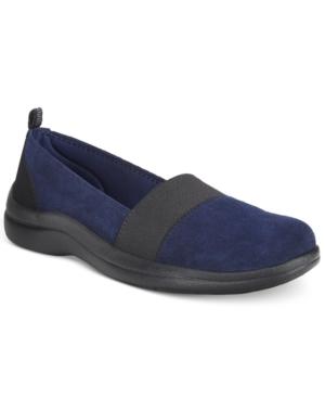 Easy Street Lovey Flats Women's Shoes