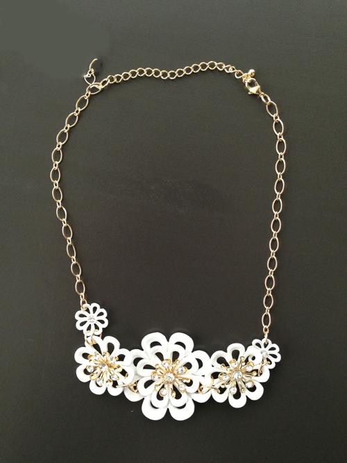 White Floral Necklace