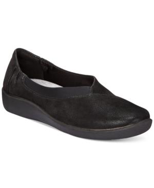 Clarks Collection Women's Cloud Steppers Sillian Jetay Flats Women's Shoes