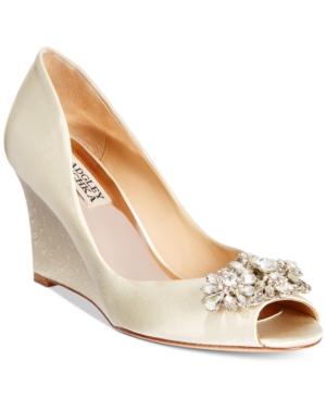 Badgley Mischka Dara Evening Wedges Women's Shoes