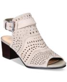 Bella Vita Fonda Sandals Women's Shoes