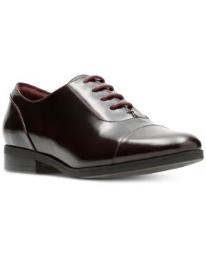 Clarks Women's Tilmont Ivy Oxford Flats Women's Shoes
