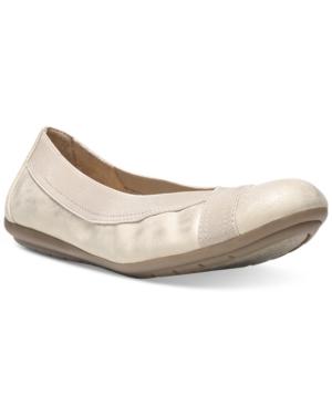 Naturalizer Uphold Flats Women's Shoes