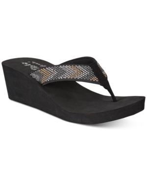 Callisto Jester Thong Platform Wedge Sandals Women's Shoes