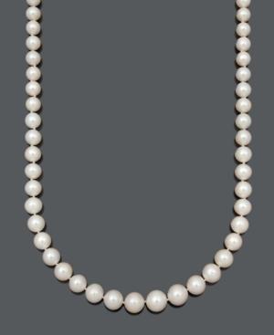 "belle De Mer Pearl Necklace, 18"" 14k Gold A+ Cultured Freshwater Pearl Graduated Strand (8-12mm)"