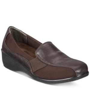 Easy Street Dolores Wedges Women's Shoes