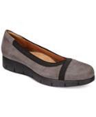 Clarks Artisan Women's Daelyn Hill Flats Women's Shoes