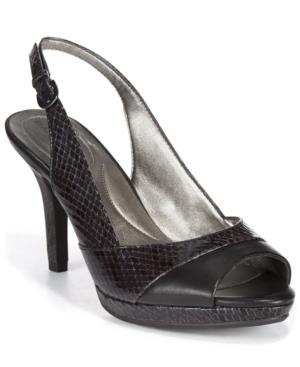 Bandolino Sage Crest Slingback Pumps