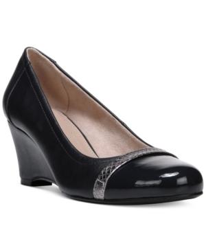 Naturalizer Hughes Wedge Pumps Women's Shoes