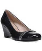 Naturalizer Hughes Wedge Pumps Women's Shoes