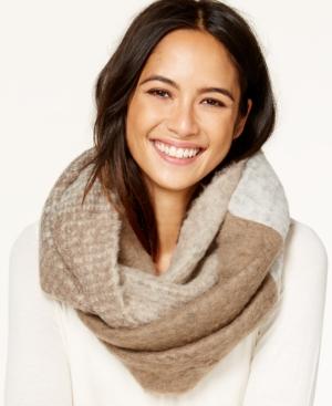 Steve Madden Brush Hour Infinity Loop