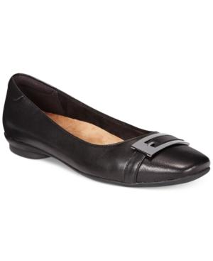 Clarks Artisan Women's Candra Glare Flats Women's Shoes