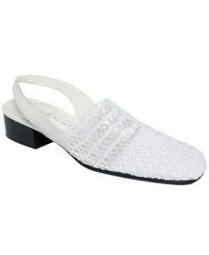 Karen Scott Carolton Pumps