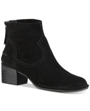 Ugg Women's Bandara Boots