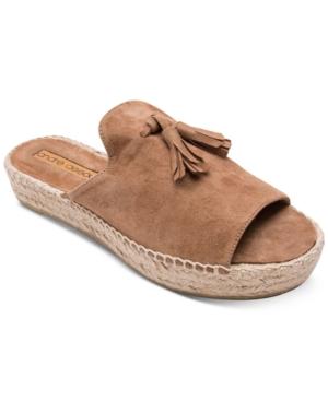 Andre Assous Cameron Flat Sandals