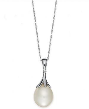 Pearl Necklace, 14k White Gold Cultured Freshwater Pearl (9mm) Claw Pendant