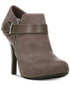 Fergalicious Brianne Shooties Women's Shoes