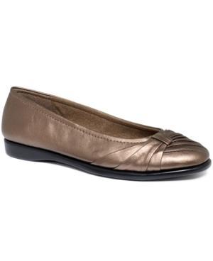 Easy Street Giddy Flats Women's Shoes