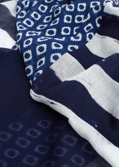 Violeta By Mango Violeta By Mango Contrasting Print Scarf