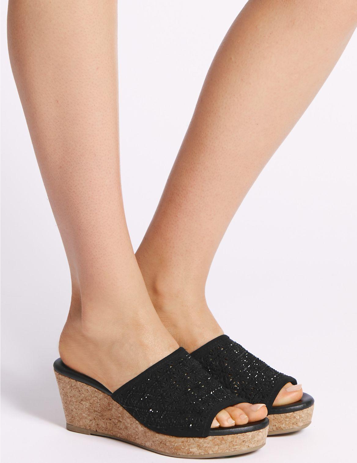 flat black shoes marks and spencer