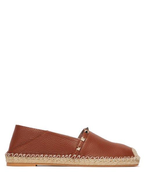 Matchesfashion.com Valentino - Rockstud Collapsible Heel Leather Espadrille Flats - Womens - Dark Tan