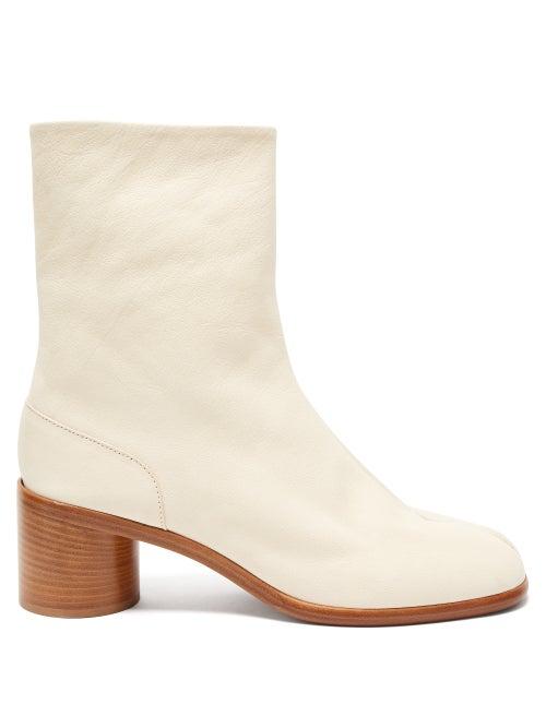 Matchesfashion.com Maison Margiela - Tabi Split-toe Leather Ankle Boots - Mens - White