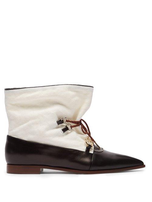 Matchesfashion.com Jw Anderson - Twisted Plaque Leather And Canvas Ankle Boots - Womens - Black Cream