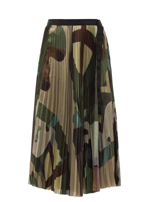 Sacai - X Kaws Camouflage-print Pleated Crepe Skirt - Womens - Camouflage