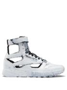 Mens Shoes Maison Margiela - X Reebok Tabi Gladiator High-top Leather Trainers - Mens - White Black