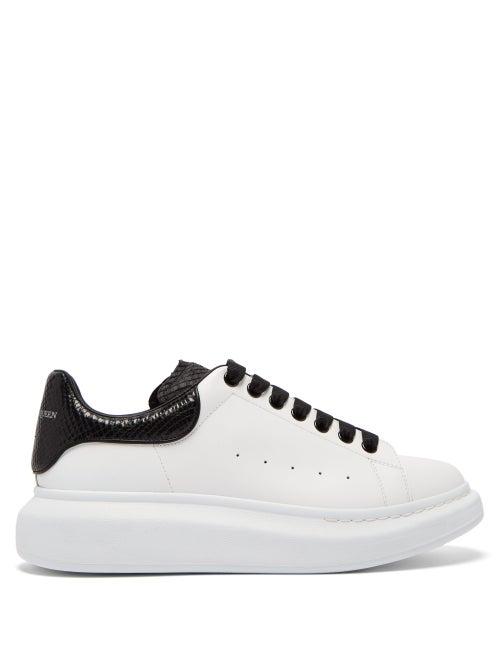 Matchesfashion.com Alexander Mcqueen - Raised-sole Low-top Leather Trainers - Mens - White Black